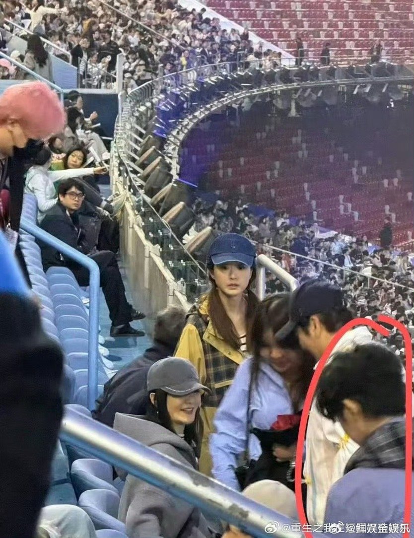 今夜星光璀璨，张翅与张杰双向奔赴，演唱会全程高能🔥张翅看张杰演唱会张翅看了张杰