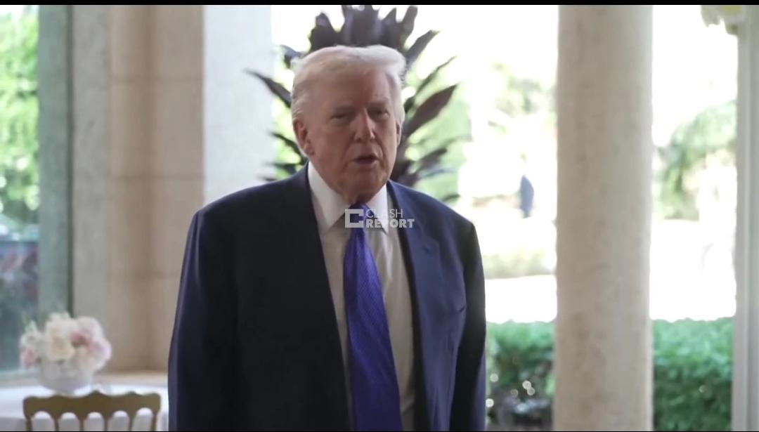 特朗普今天（北京时间2月2日）在白宫接受采访的一幕。记者：哈梅内伊今天表示，美