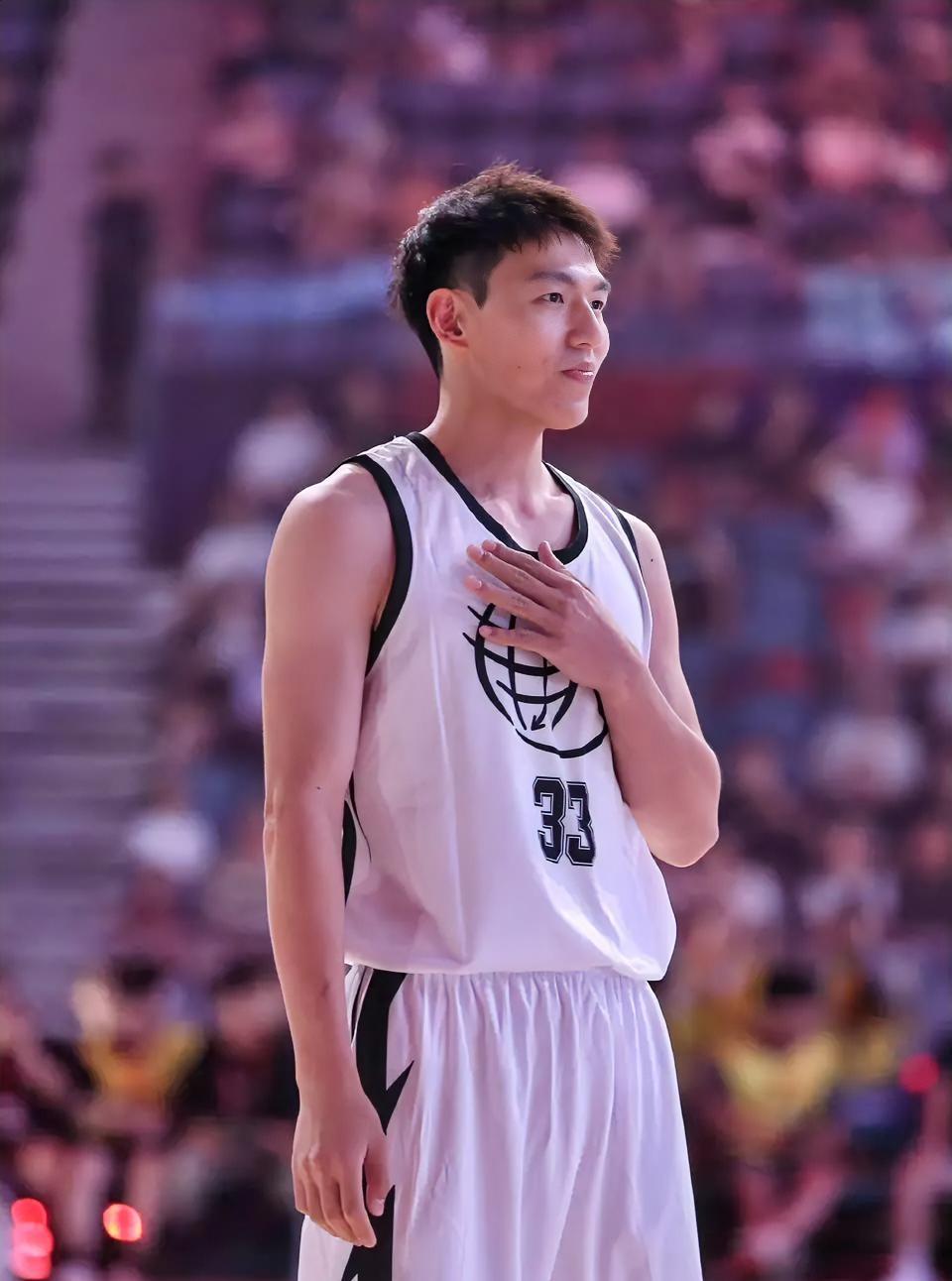 太顶了，浙江110-89深圳，这3位球员是浙江赢球的最大功臣！1.吴前，本