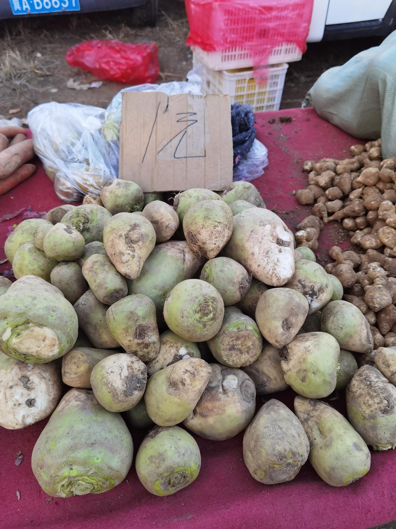 偶然发现石家庄西边一个大集等着接孩子放学去做雾化，就往石家庄西边逛，偶然发现了