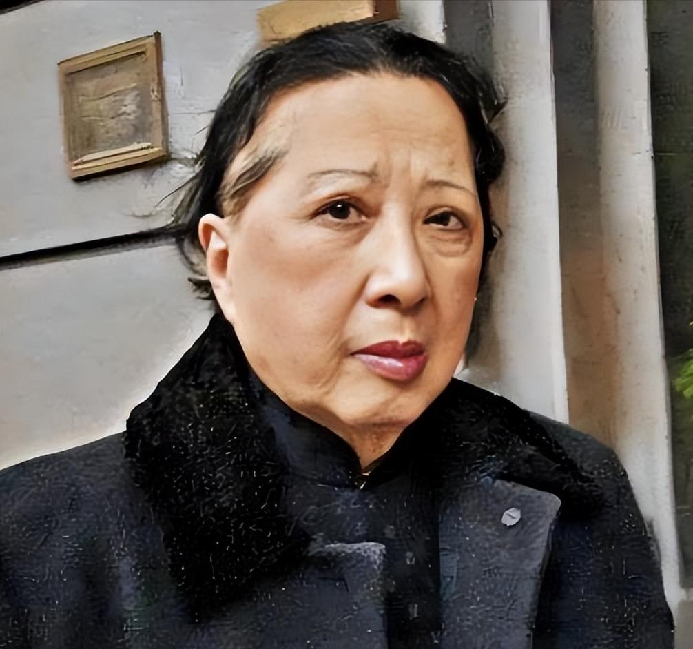 [点赞]宋美龄去世之后，已经高龄的孔令仪做主把她生前居住过的房屋和使用过的一些