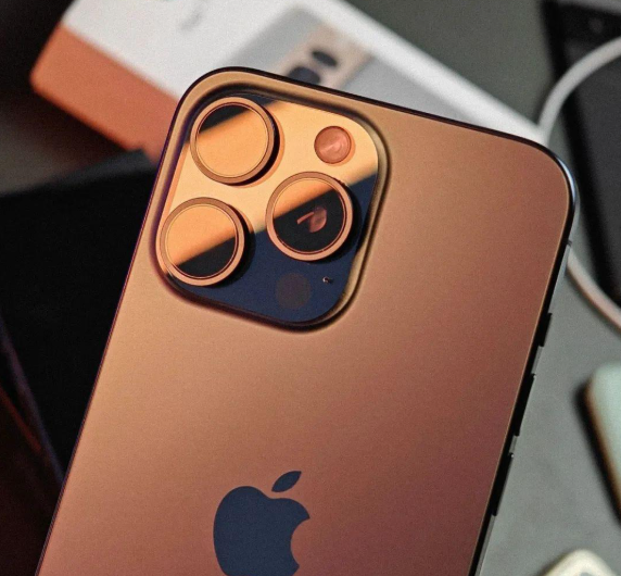 iPhone17 Pro 底价3999，升级4800W潜望长焦，能卖4999