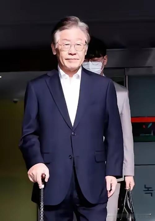 就在刚刚，韩国总统府青瓦台突然宣布，1月27日，韩国总统府青瓦台就美国总统特