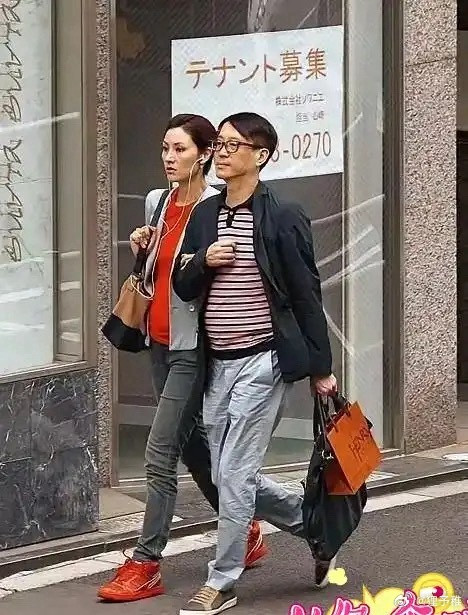 李嘉欣很好的证明了美人老了也是美人