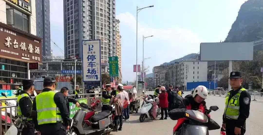 合肥新规暴击！6月起电动车不挨罚秘诀公开！车主速看：这些操作能保你上路不扣车
