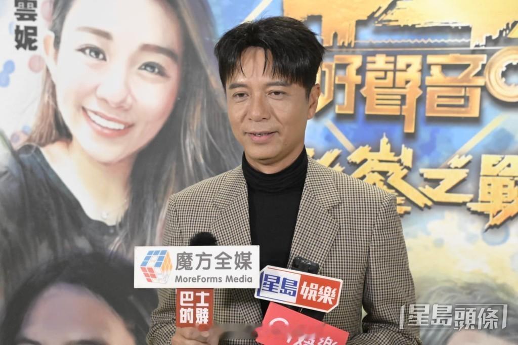 李克勤儿子李立仁回港暑假生活丰富多彩，留学期间和姚焯菲传出绯闻，被父亲公开叮嘱以