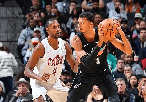 神奇的NBA，这尴尬谁来解释？1，没有申京火箭2连胜，进攻流畅！2，文班替补