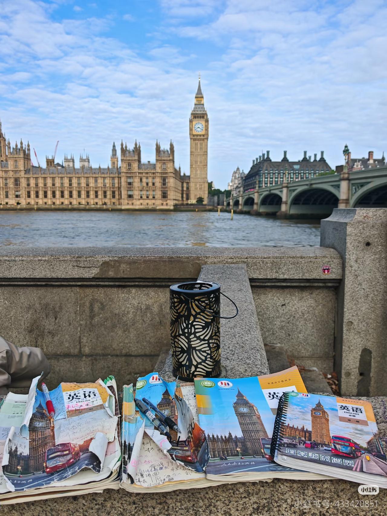 一些人提出的降低英语的主科地位，结果成了英语重要不重要，中国人要不要学英语的争论
