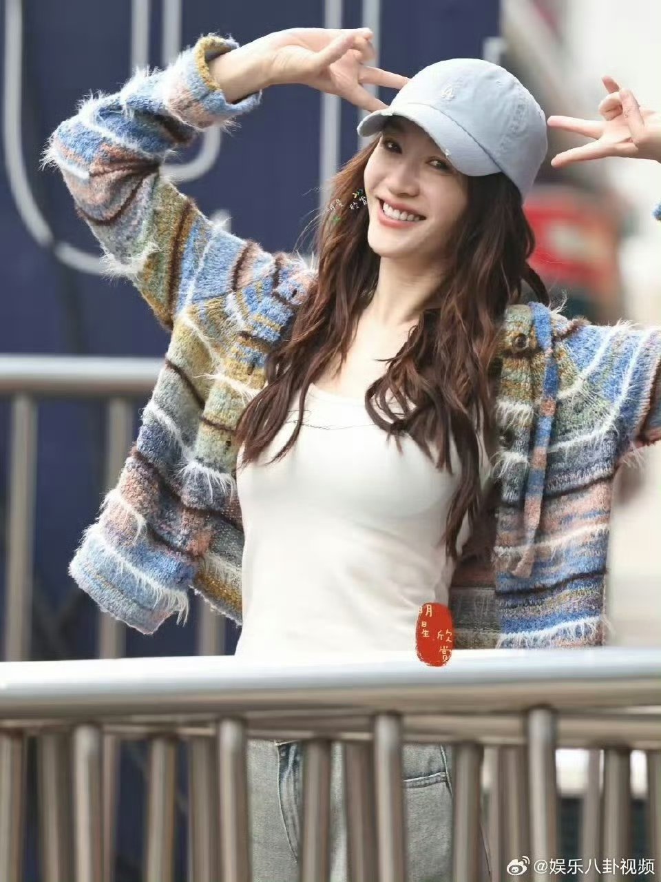 李小冉担心自己个性耿直会挨骂李小冉推掉所有工作参加浪姐推光工作全力以赴，还细心顾