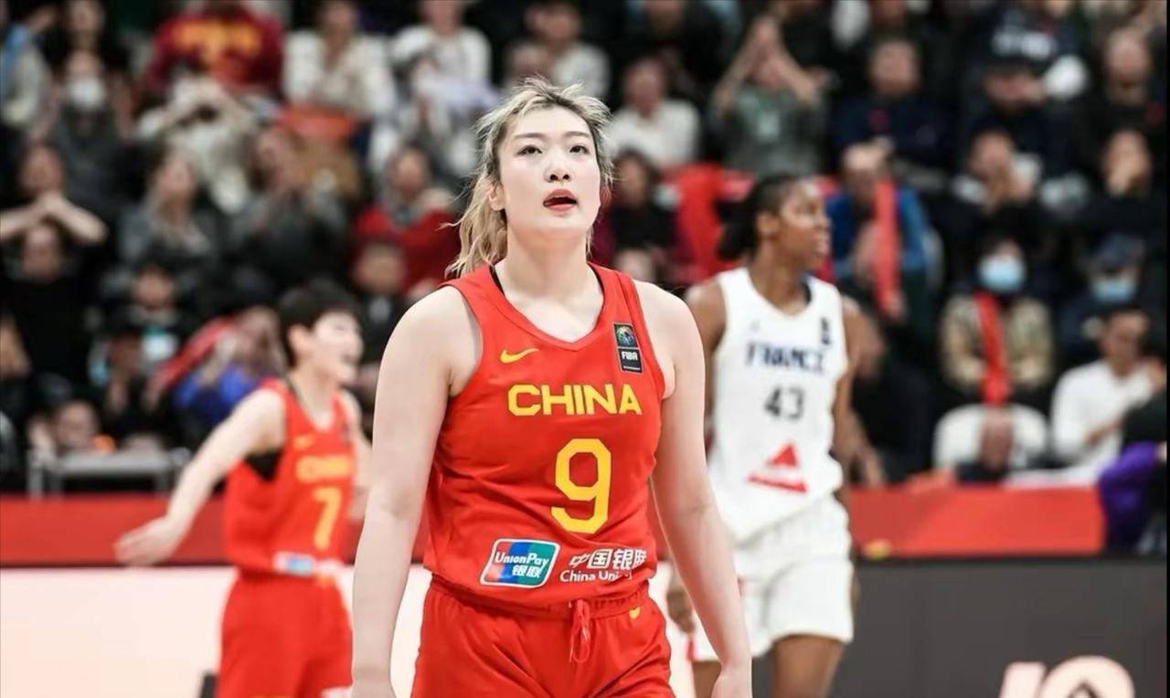 回顾一次女篮韩李王三人的一次精彩配合！时间回到2023年亚洲杯的决赛之时，比赛