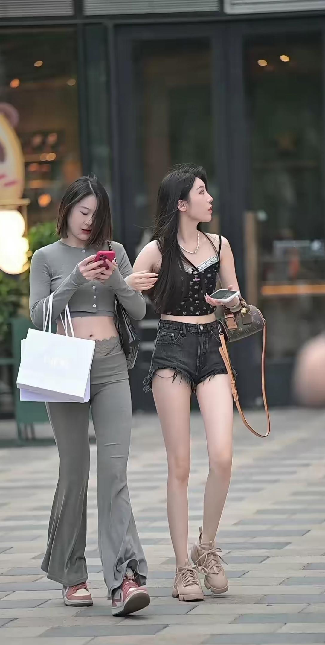 女神 好身材好气质 街拍小姐姐穿搭秀 街头穿搭