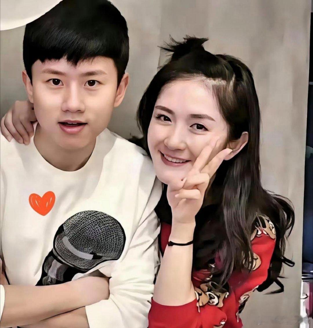 香港那事儿，韩红捐款1000万，我不意外，张柏芝捐款100万港元，我不意外，周深