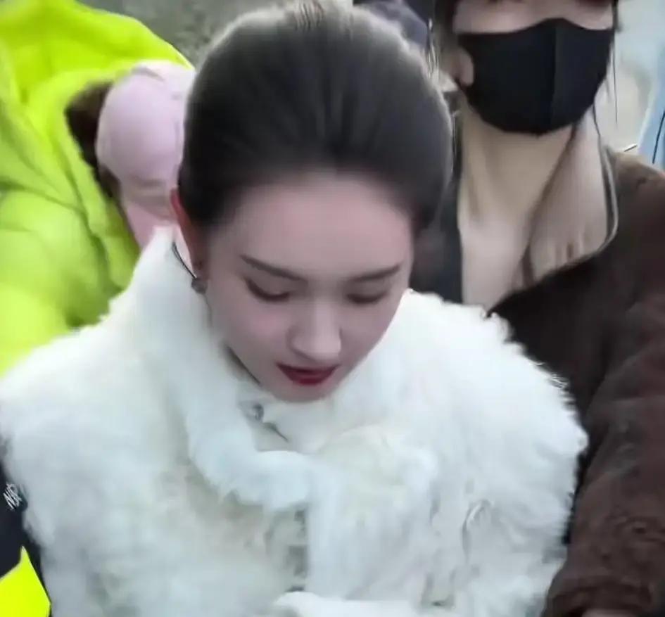 别信什么三月定律。郭宇欣正在“绑架”算法。她的新剧《流星》还没播，腾讯视频