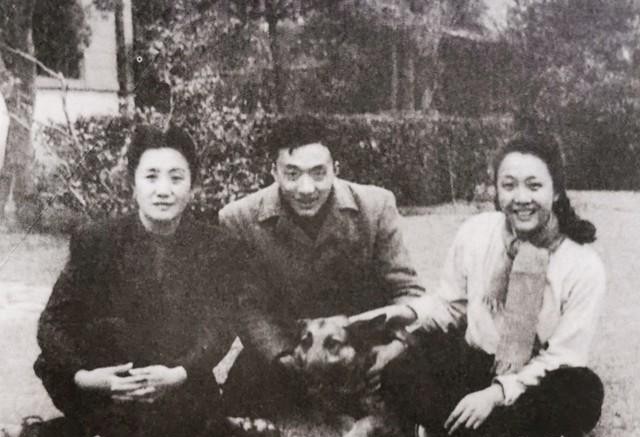 1935年，上海头号大佬杜月笙去锦江饭店吃饭，排了2小时队都没轮到他，他刚