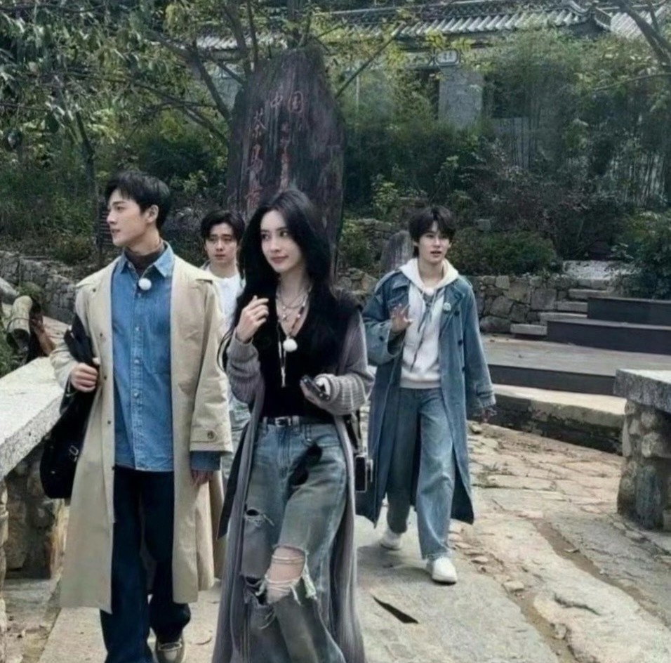 孟子义多高啊我的妈，这身材，路拍都这么顶啊！