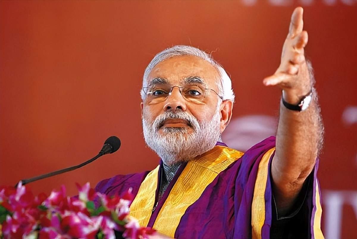 印度百姓在互联网学坏了，不吃莫迪老仙的咖喱了！最近，印度爆发了大规模游行示威