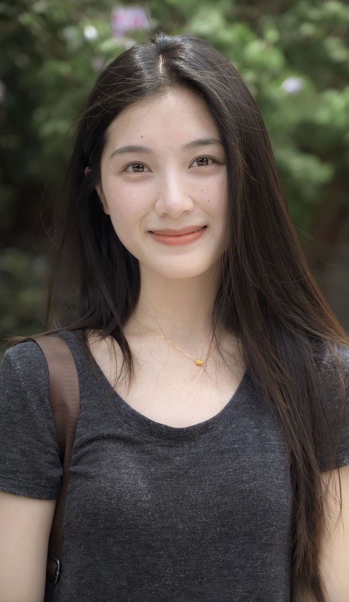 无滤镜，无美颜，无浓妆艳抹