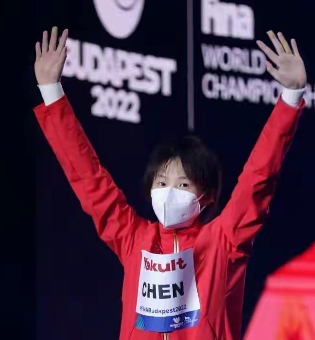 哪怕你再不喜欢她，也不得不承认，属于她的时代到了。世界范围内，暂时没有对手。必须