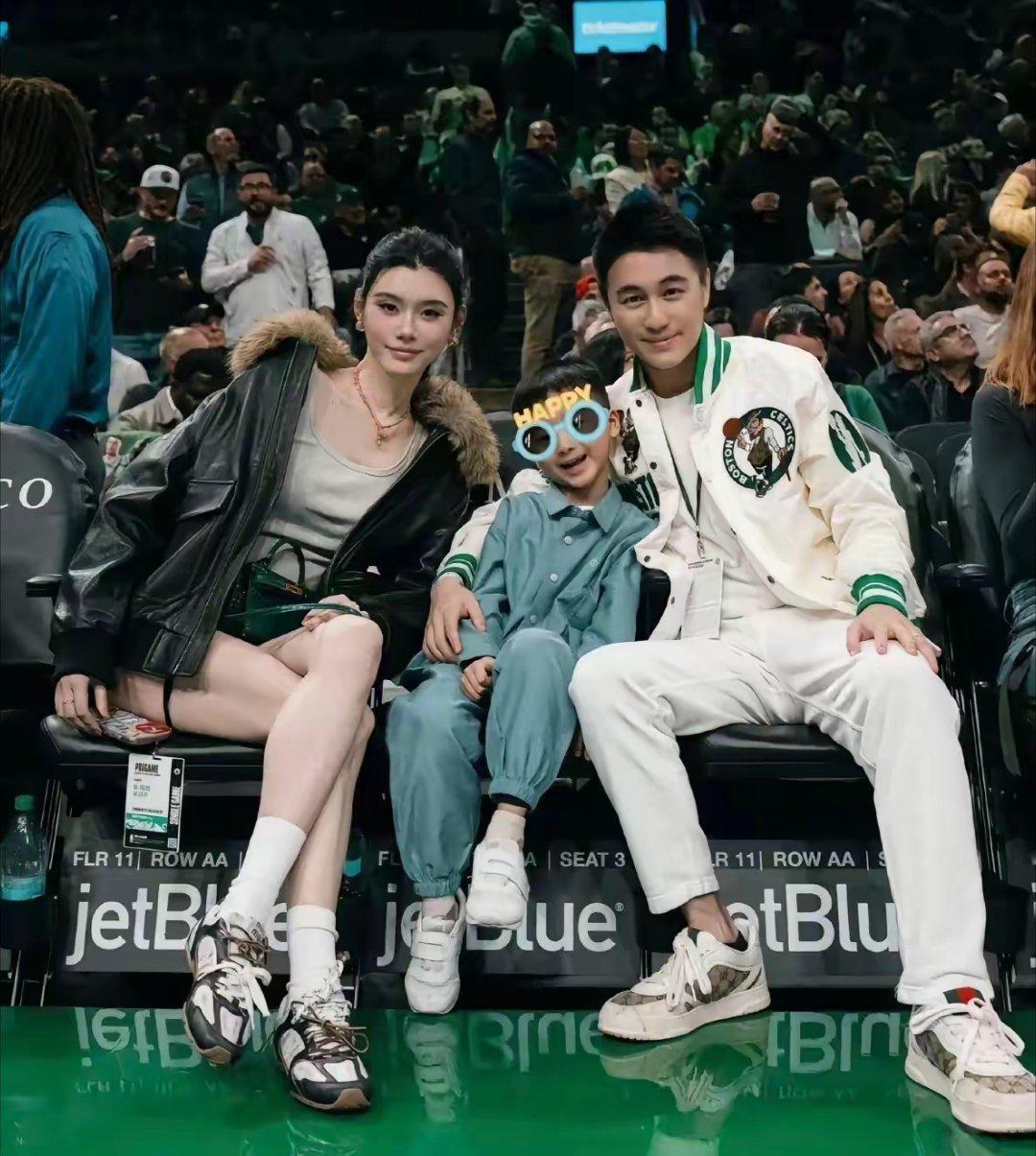 果然妈妈还是要找高个子，奚梦瑶何猷君的儿子看起来腿很长