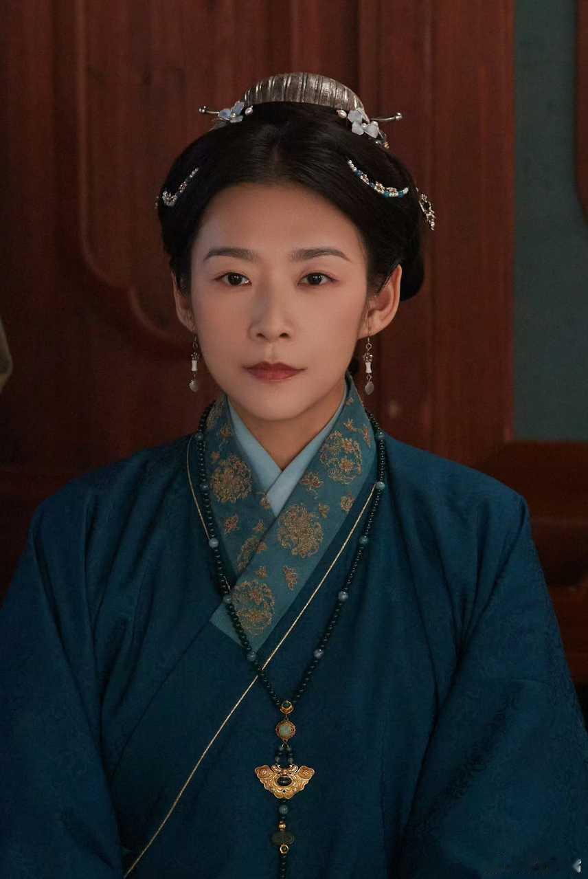🍉腾讯古装剧《燃羽》领衔主演：代露娃吕晓霖蒋龙【按姓氏笔画顺序】导演：郭敬明（大梦归离、云之羽）编