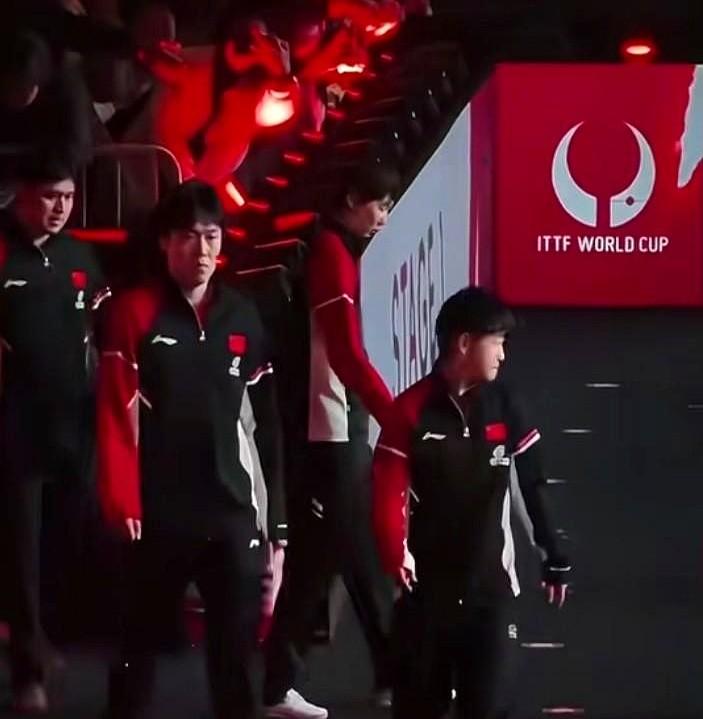 国乒真是出人才一个敢带头，就有一群人敢跟着走？这有趣的信任关系就在成