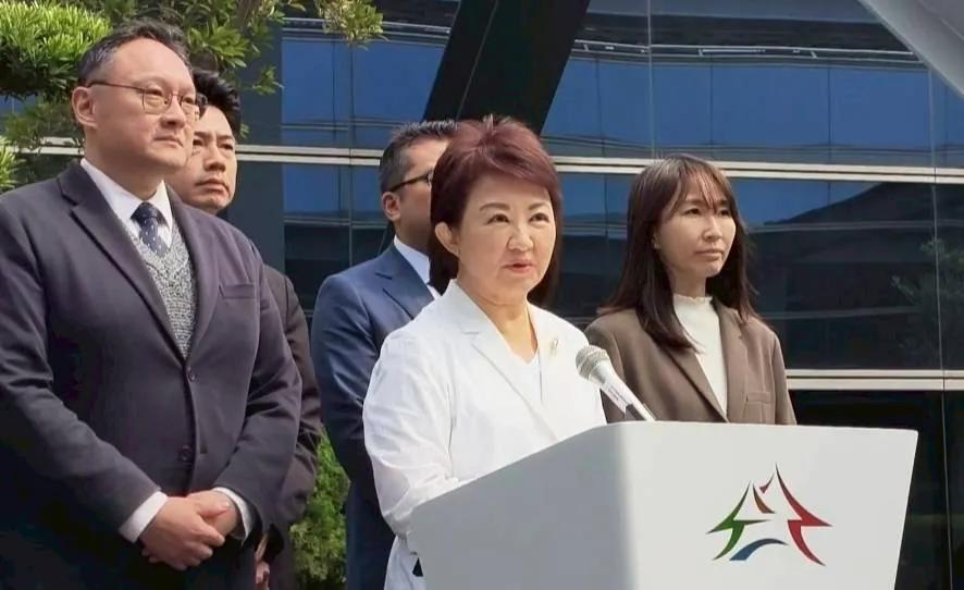 国民党2028“大选”门票争夺战提前开打！卢秀燕提前赴美接受“面试”，与郑丽文互