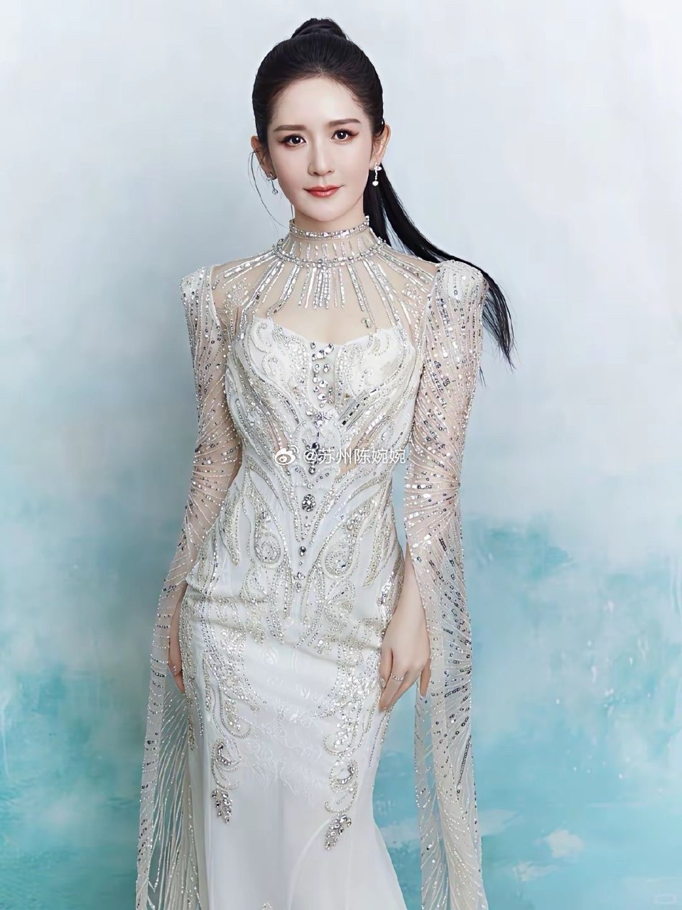 我有预感，接下来芒果台应该会很少有谢娜的节目了，至少短时间会这样，谢娜张杰的往事