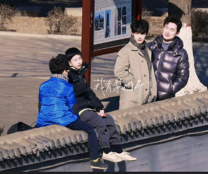 上到九十九下到刚会走，哪个小女孩看到都得脱口而出：오빠～