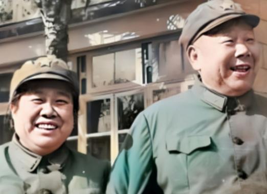 1952年，毛主席视察黄河时，看见一群国民党起义军官正在黄河边搬石头、夯堤土，