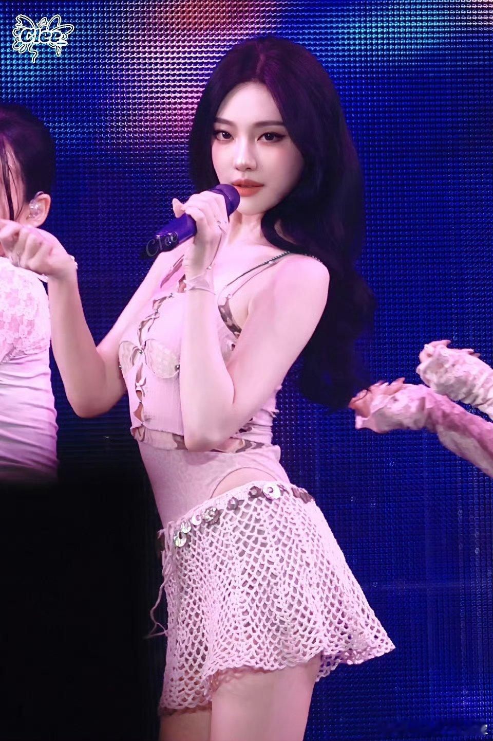 宁艺卓出道五周年快乐~宁宁一路生花，一起去走更好的花路