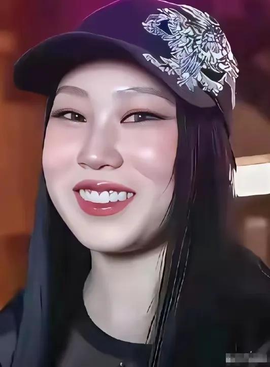 小沈阳这爹，真有点东西。女儿演出唱跑调，砸了。他直接跟主办方说：钱我们不要了，