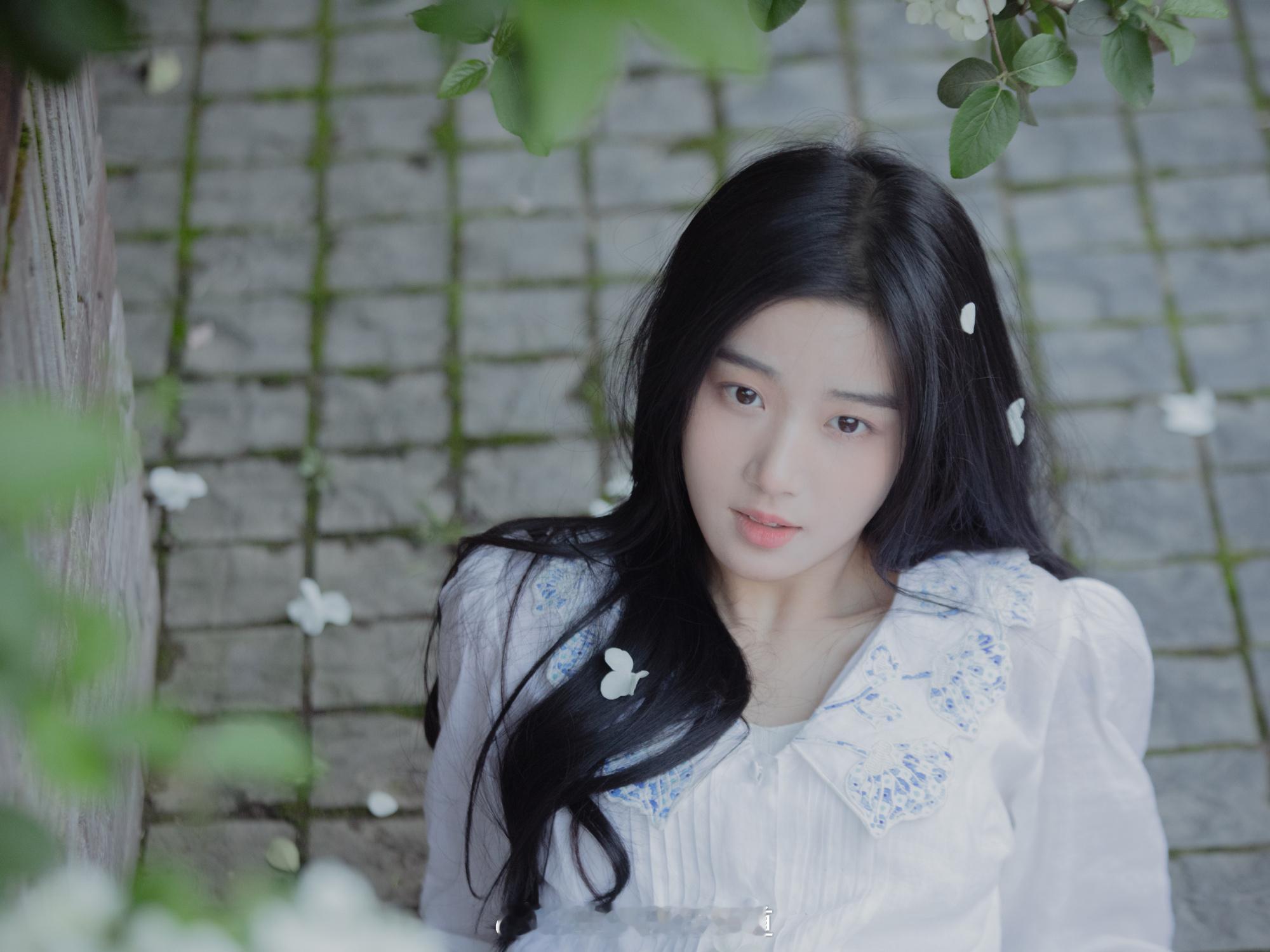 卢昱晓初夏的温柔​​​
