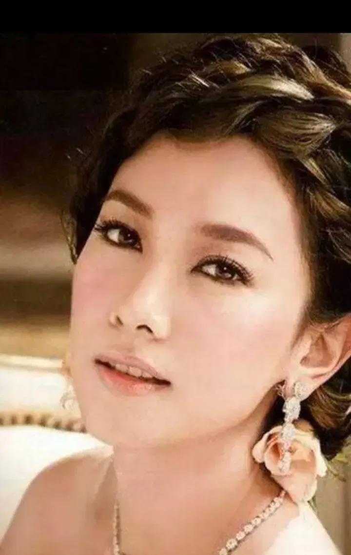 亚洲美女年轻时的绝世风采，千年不遇的绝世美女
