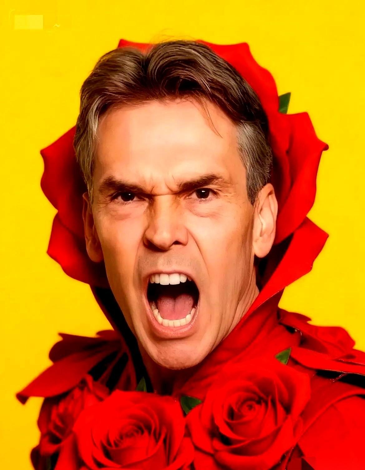 荷兰人，前几天还跟着美国人咋咋呼呼，今天突然就软了。低着头说：我们相信，中国的