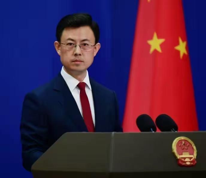 冲绳不是日本的，北方四岛、独岛也不是日本的。日本恐惧，还捎带上了美国！这话要