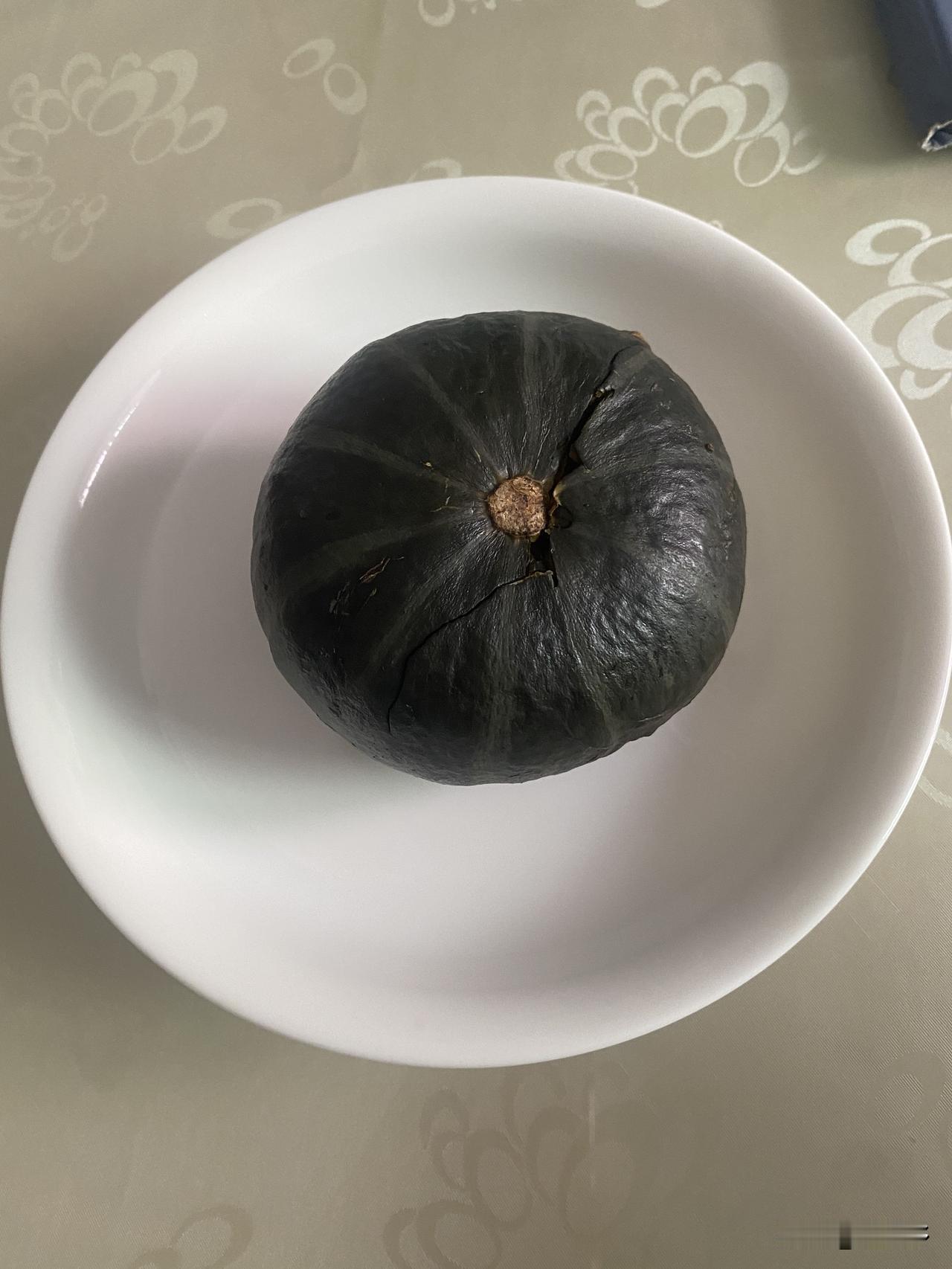 这段时间跟着外甥女教的法子减肥，真的挺管用！早上就吃鸡蛋加一个贝贝南瓜，中午