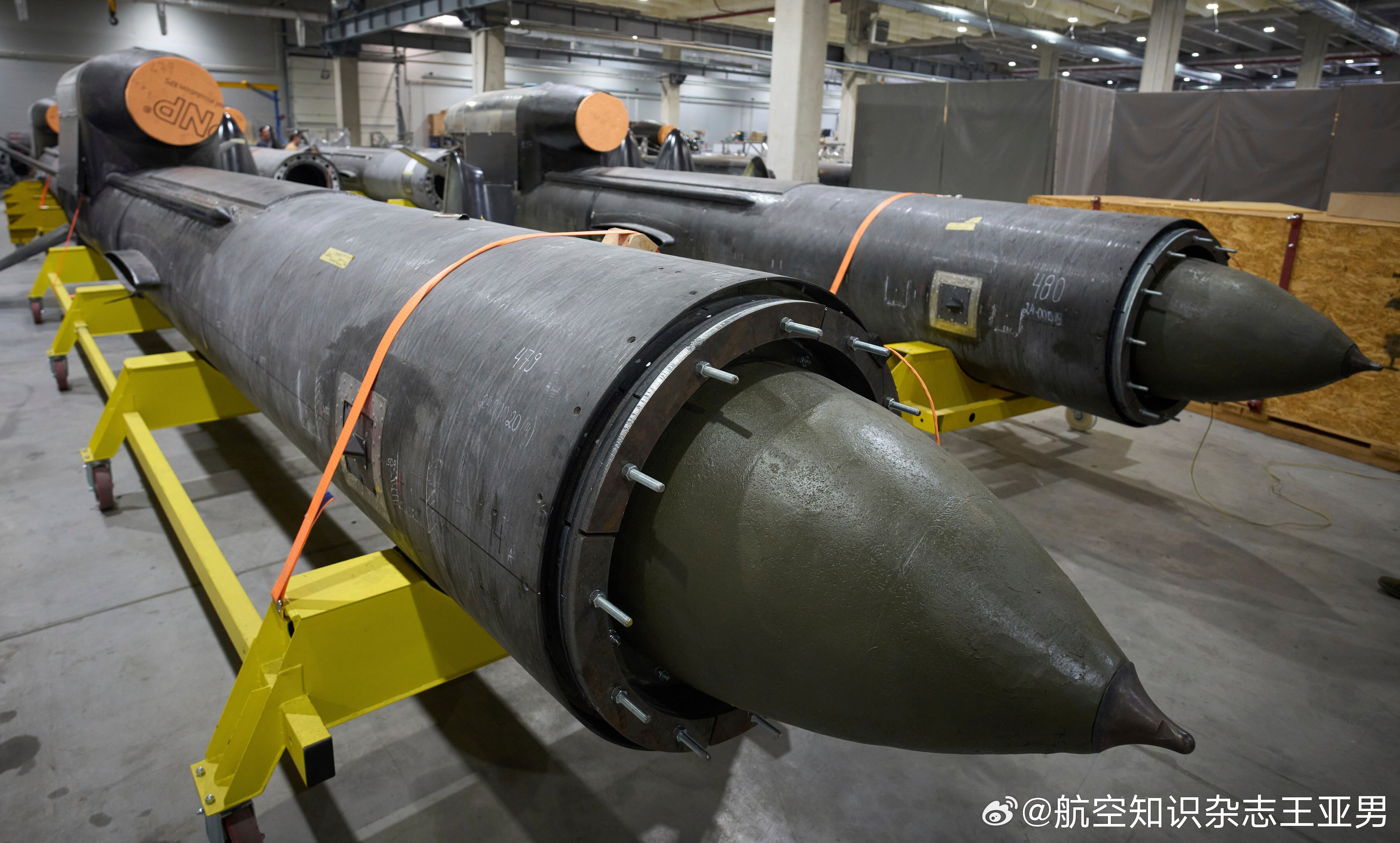 乌克兰火点公司车间内的FP‑5“火烈鸟”巡航导弹。“火烈鸟”属于典型的短平快产品