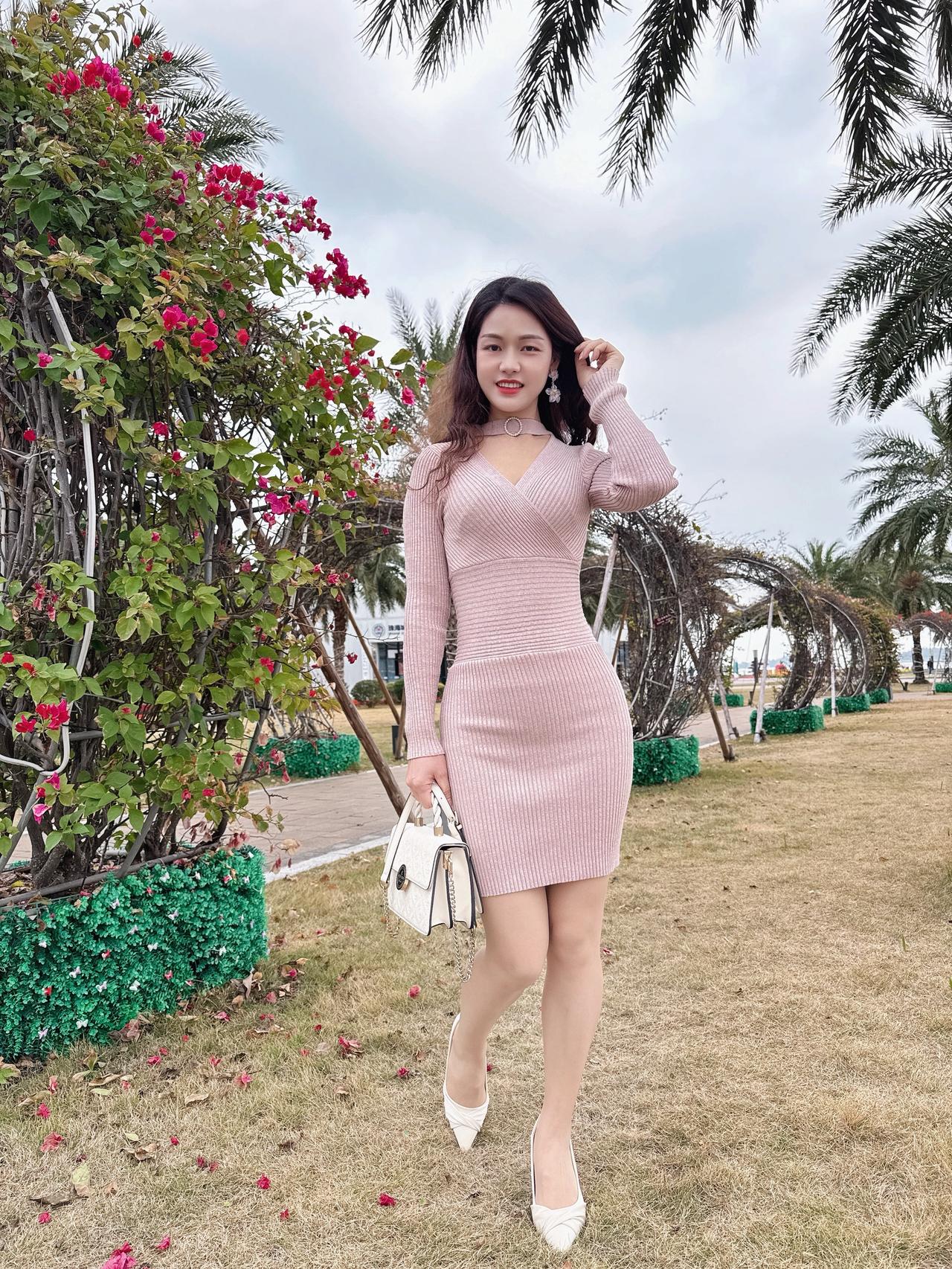 时光悄悄的溜走，把美好留在当下，把遗憾交给岁月，愿我们在各自的轨道上，都能闪闪发