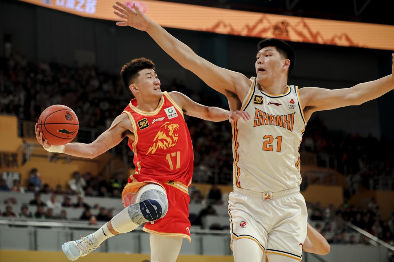 刘传兴真的需要感谢曾凡博？这不，就在上场遭遇战，刘传兴就在对阵山东队的比赛中不幸