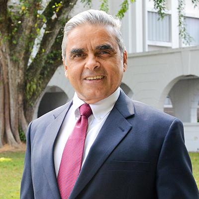 马凯硕这番话听着是真让人提气但也透着股让西方胆寒的狠劲儿。他说全世界