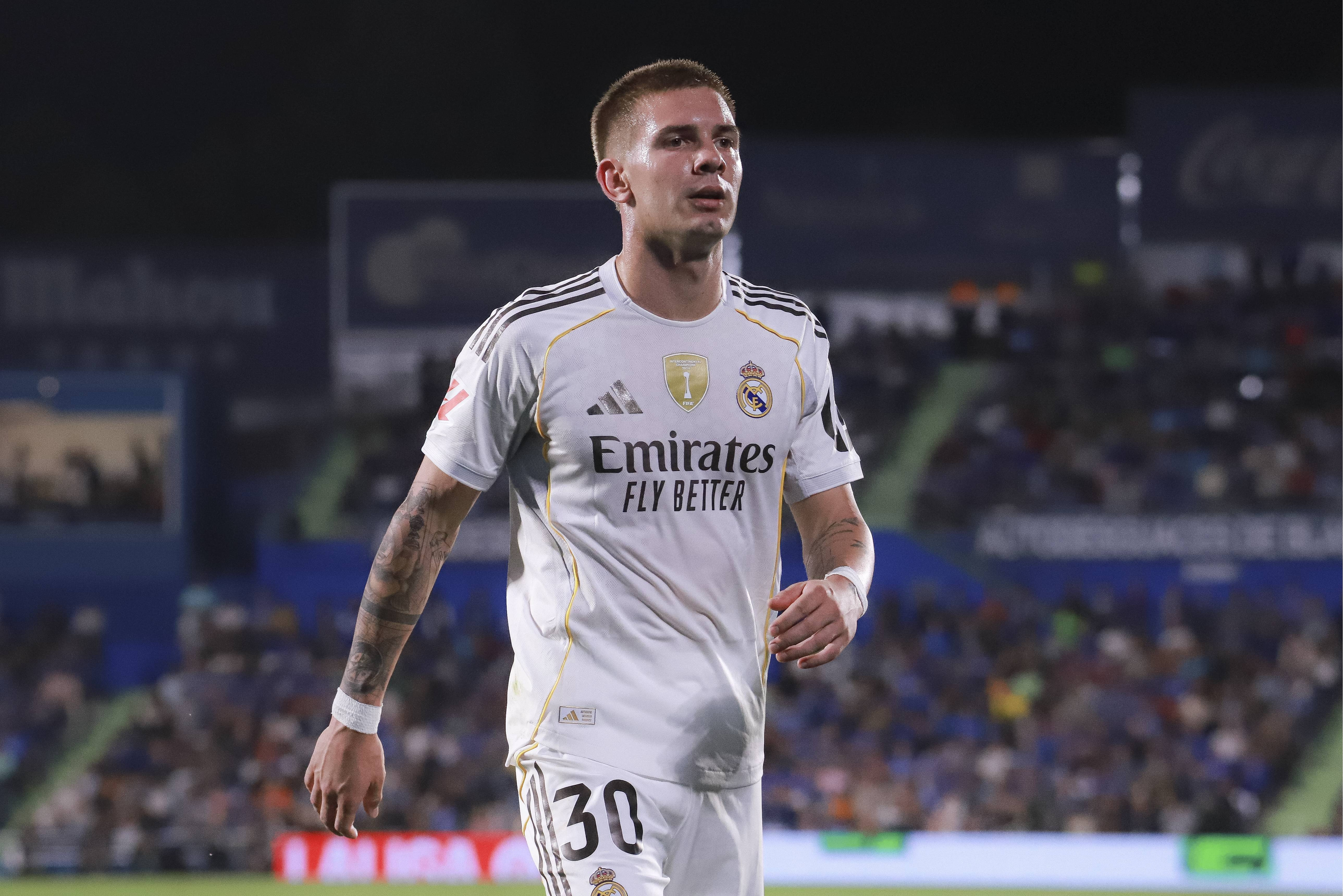 11场1球! 马卡: 马斯坦托诺回归现实, 他对尤文巴萨累计仅上6分钟