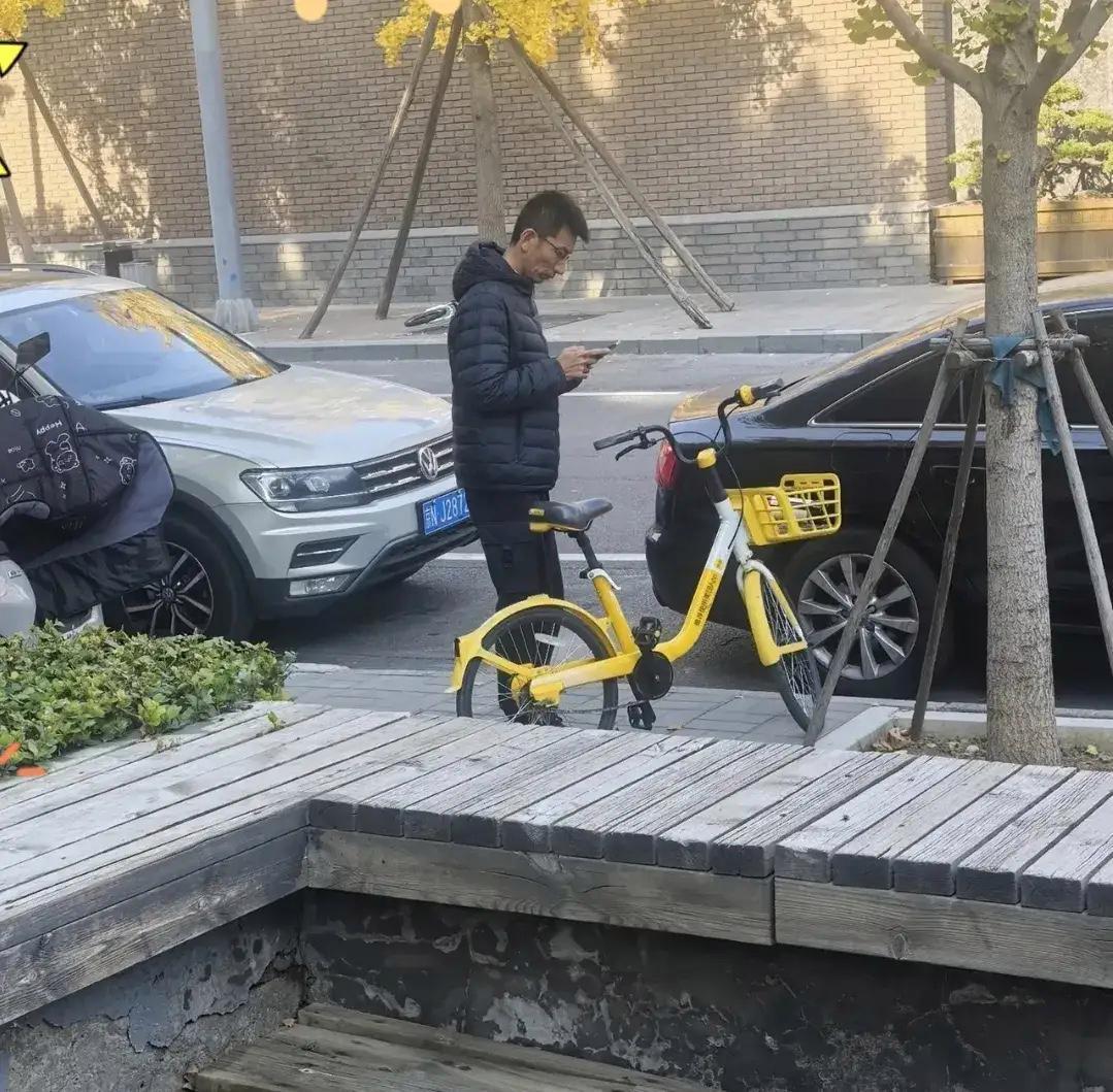 说到底，别人离职带的是流量，孙东旭离职带的是仓库钥匙。下一次你在小区门口看见有