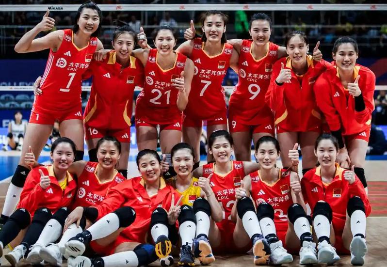 中国女排兵败天津亚锦赛之后，外界一直等待的“说法”终于来了！央视节目播出了队员和