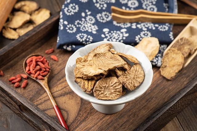 血压从失控到平稳，不依赖降压西药，方法我再说一遍，愿助一人是一人 大家好，我