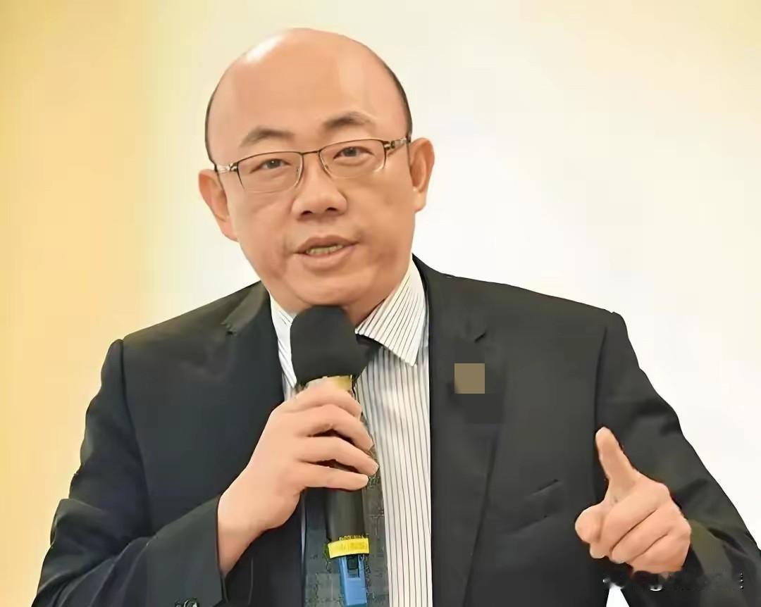郭正亮道出蔡康永现身沈伯洋造势场合原因！就在10月4日，岛内媒体人蔡康永被发现现