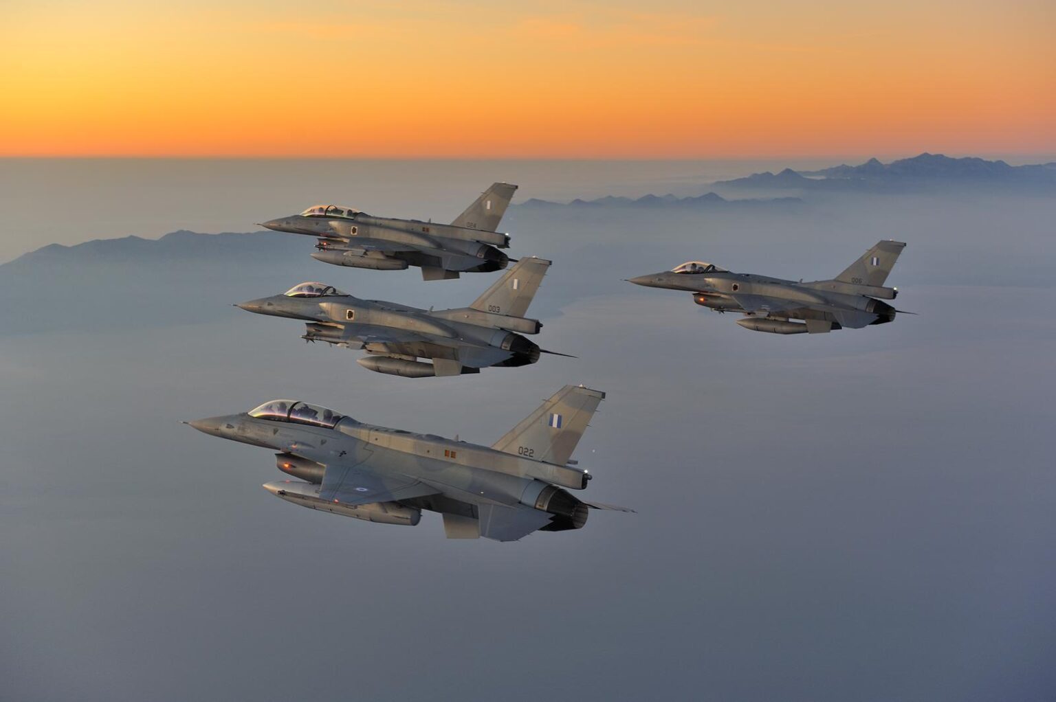 今日战隼早安爱琴海战隼空对空摄影好图Photocredit:HAF