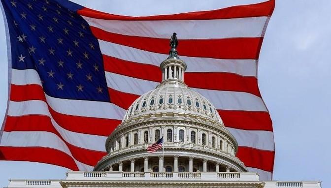 相信美国的下场已经摆在眼前，苏联信了美国，国家解体了。乌克兰信了美国，国都快没了