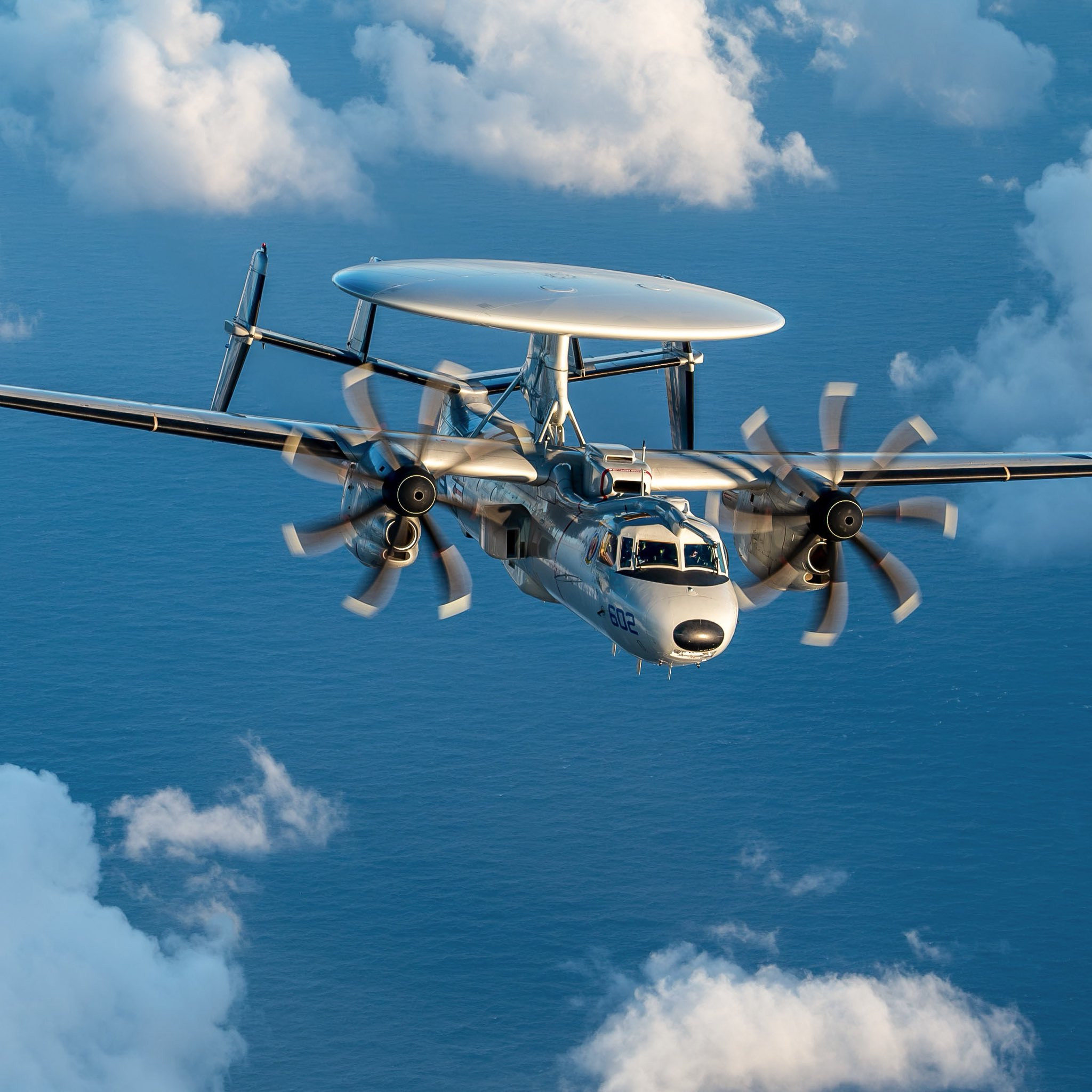 VAW-121BLUETAILS中队旗下E-2DAdvHawkeye​​