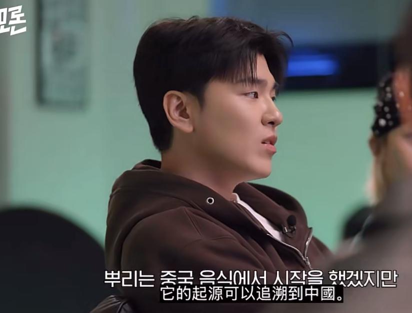 韩国人当心K-Pop风格会被剥夺淡化，就比如中国的炸酱面被引入韩国后就会有韩国炸