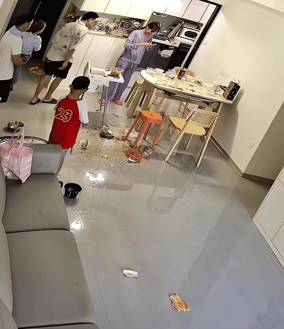 刷到了那个四川鸡蛋男的后续相关视频，事件中的女生大概率是不会离婚的。她在直播中说
